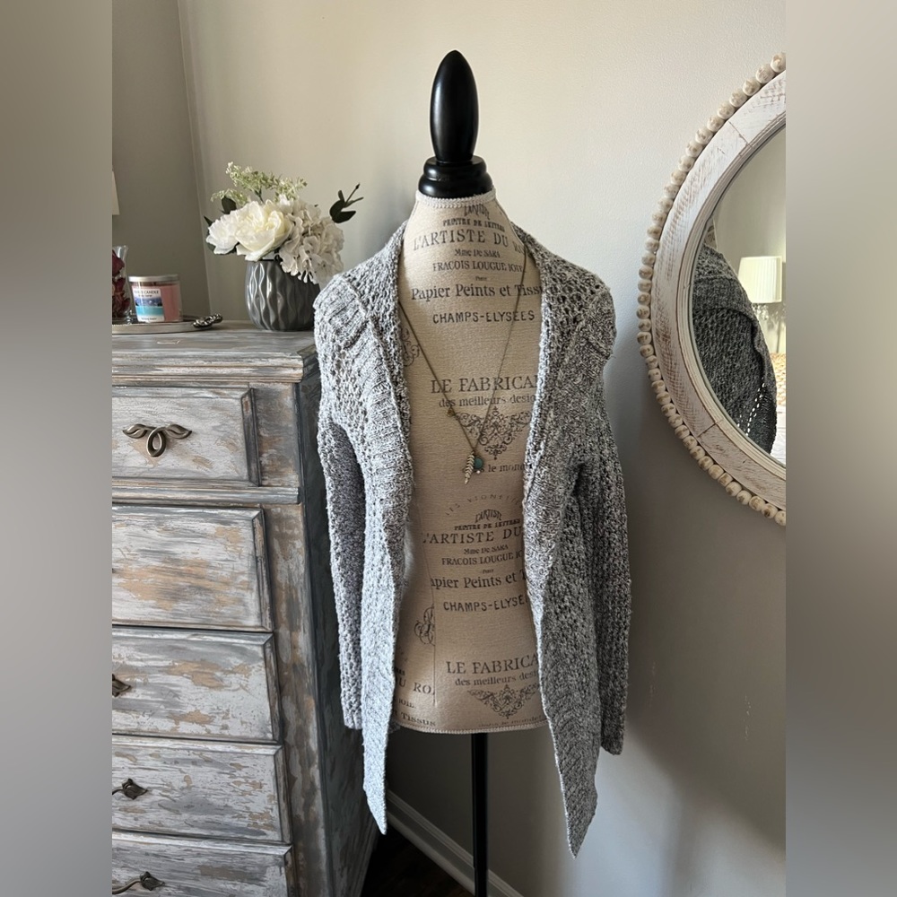 🖤 EUC Hollister Cardigan